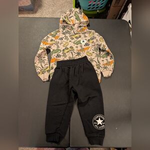 Converse Toddler Boy Beige Desert-Print Hoodie and Black Jogger Set Size 4T